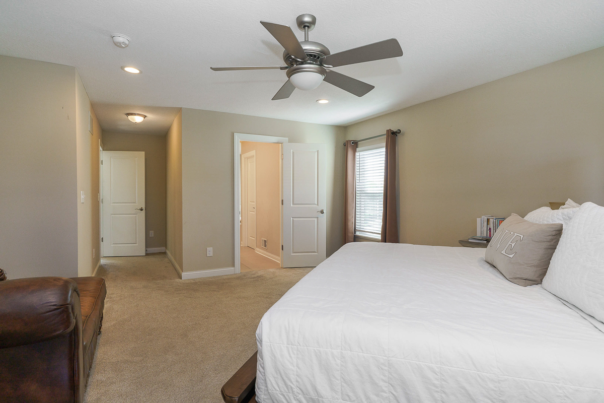 4880 Pinnacle Woods Dr-41