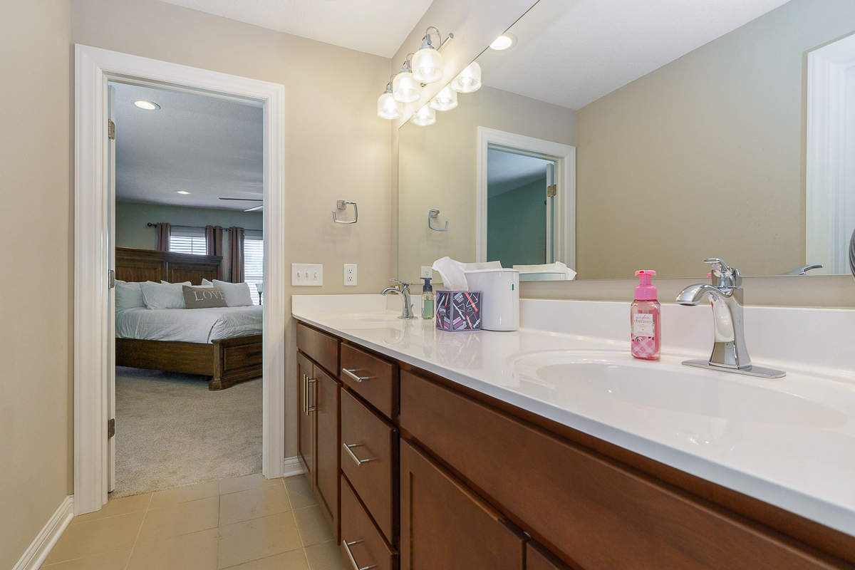 4880 Pinnacle Woods Dr-42