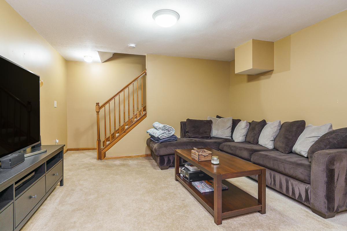 492 Glenside Lane-14