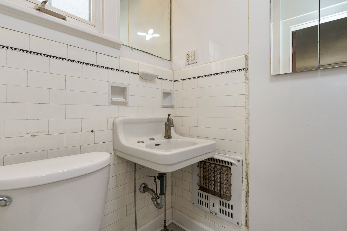 49 s Cassady Ave-30