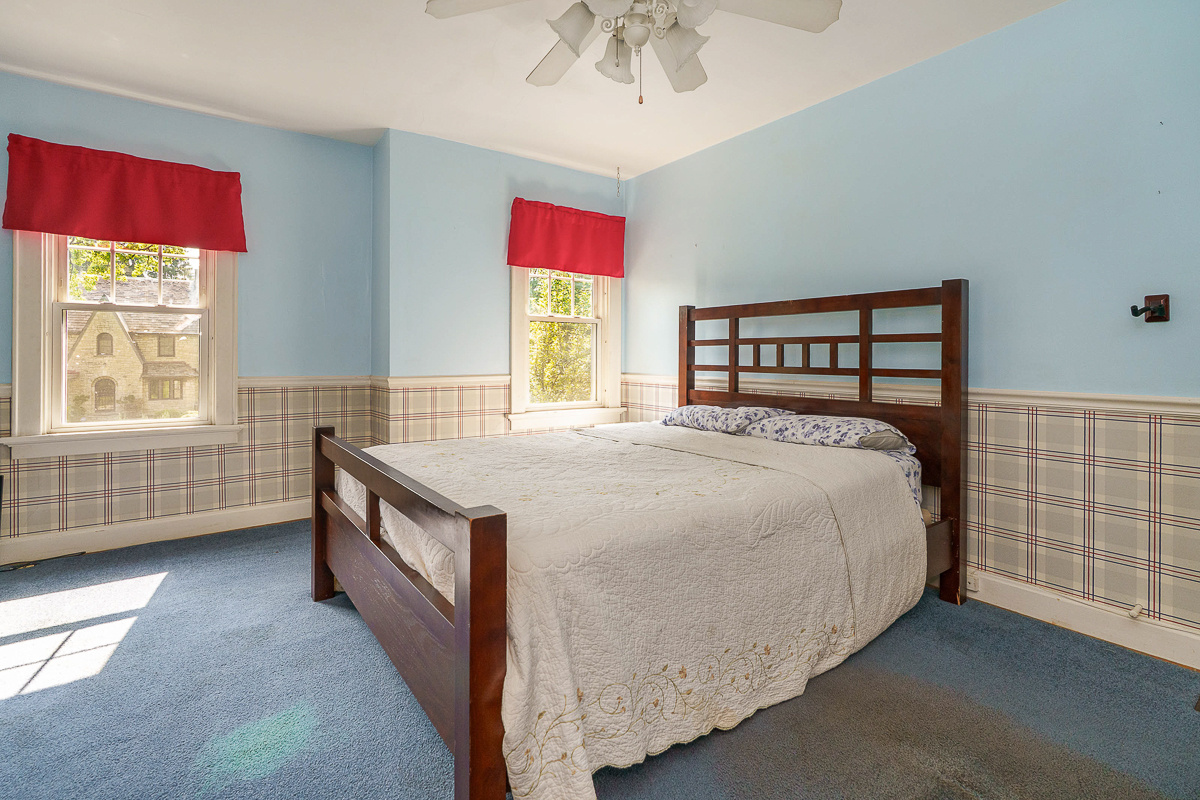49 s Cassady Ave-34