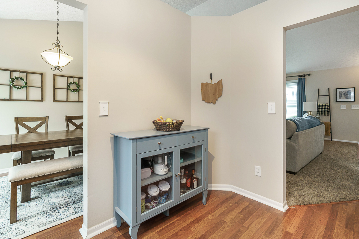 5094 Gredle Dr-27