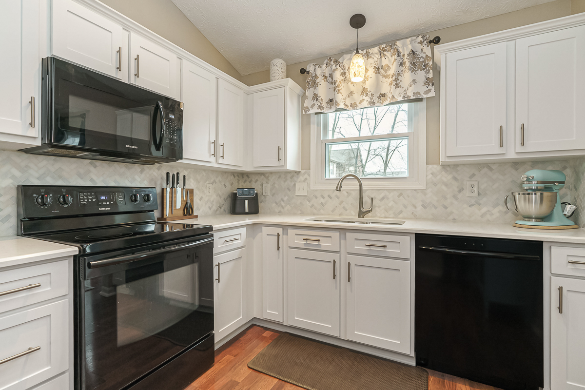 5094 Gredle Dr-28