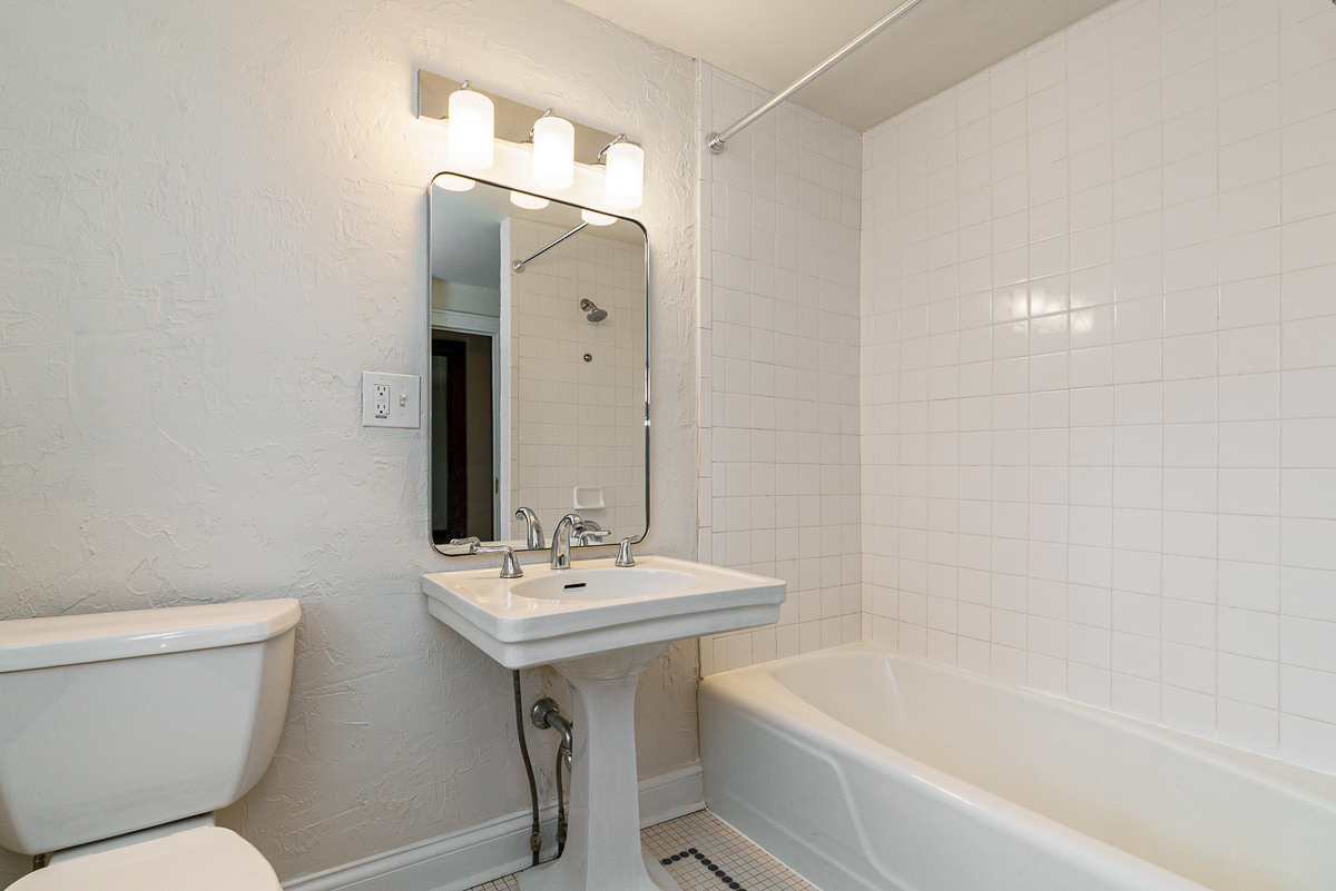 521 Melrose Ave-25
