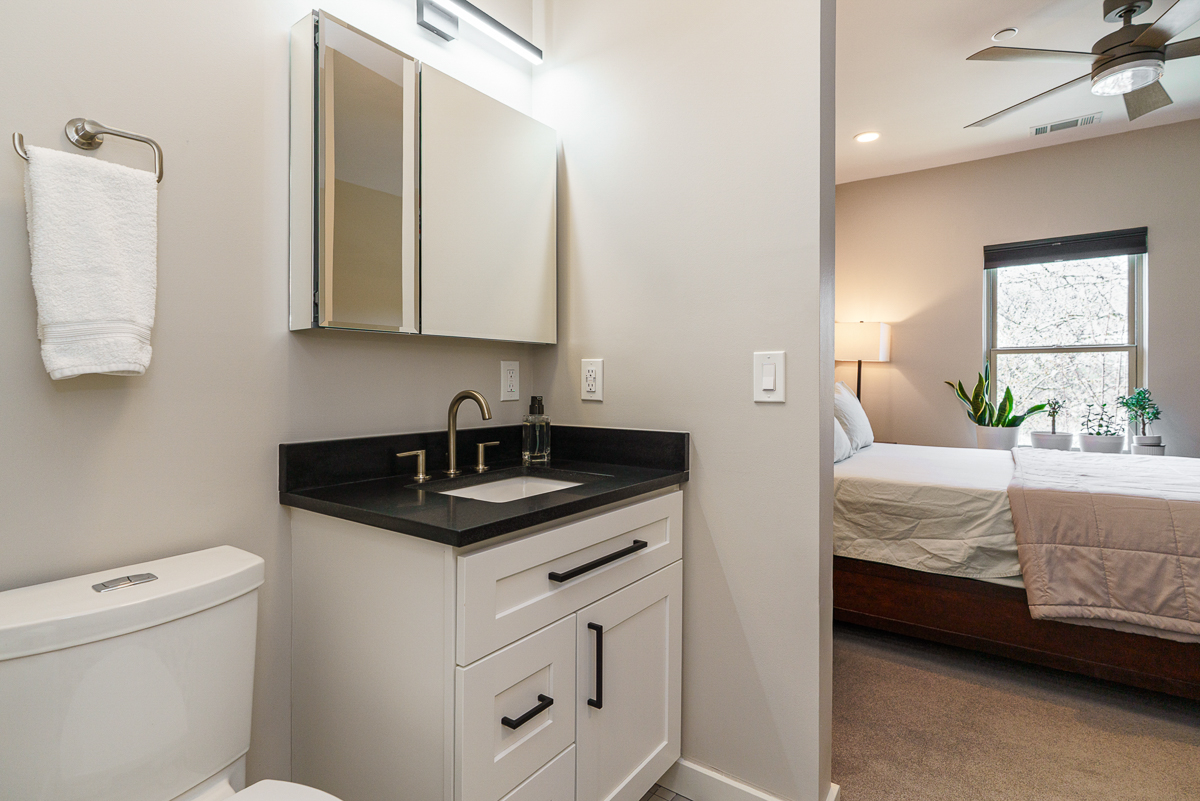 53 Buttles Ave-30