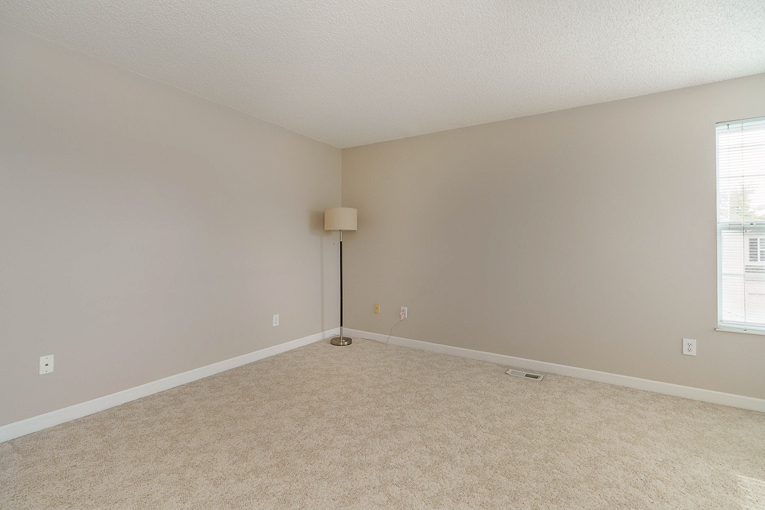 5418 Coral Berry Dr-35