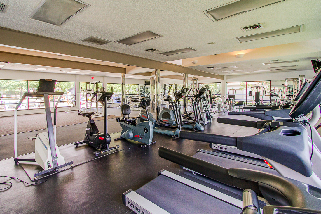 5418 Coral Berry Dr-40