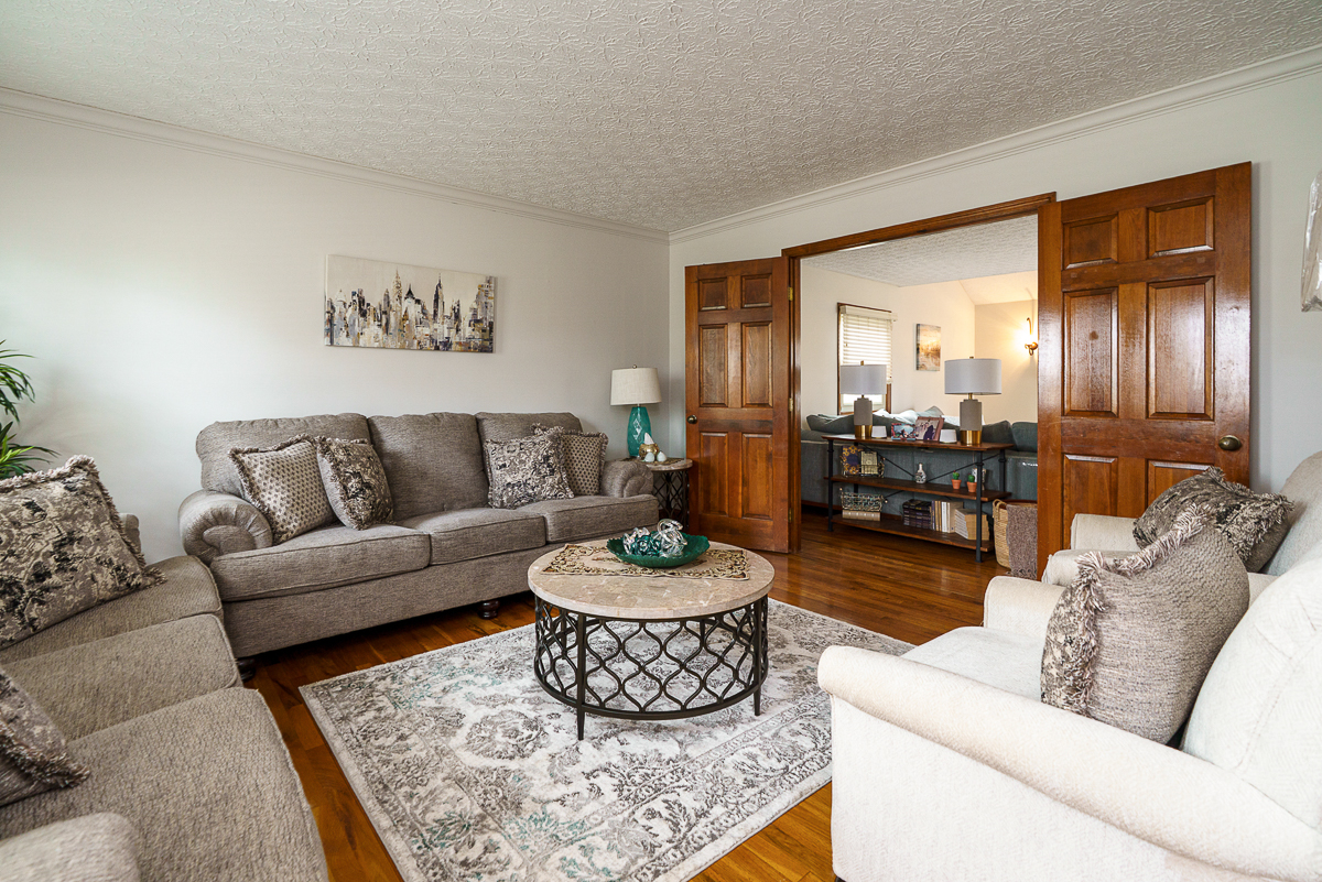 543 Whitson Dr-11