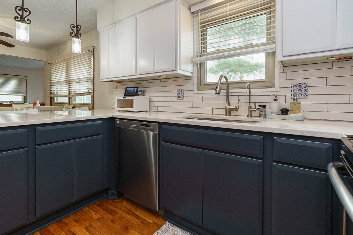 543 Whitson Dr-24