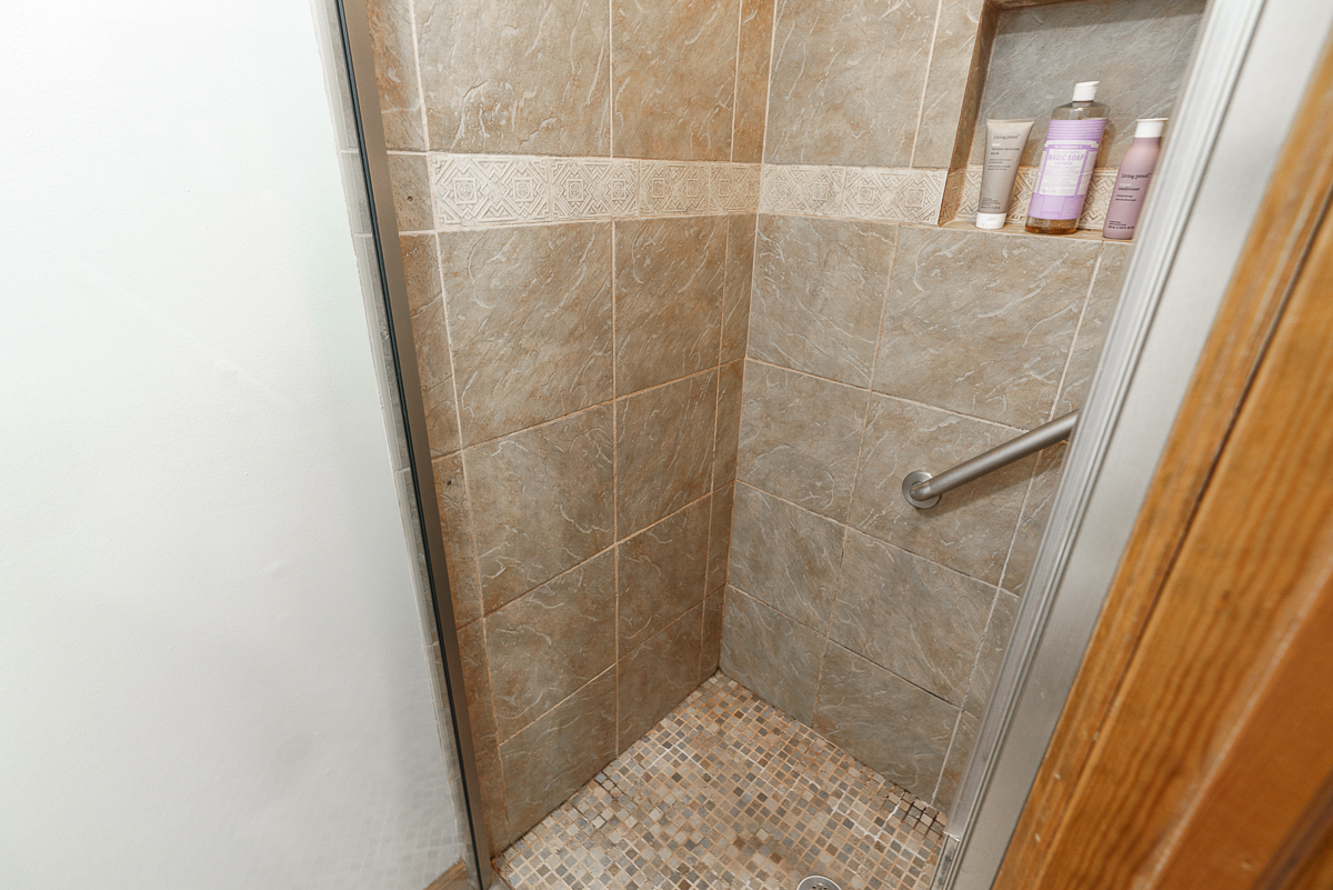 543 Whitson Dr-29