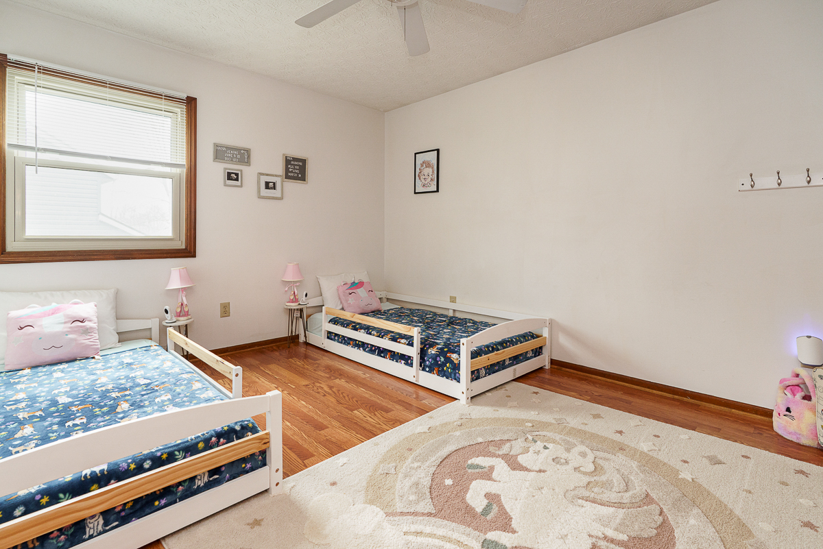 543 Whitson Dr-33