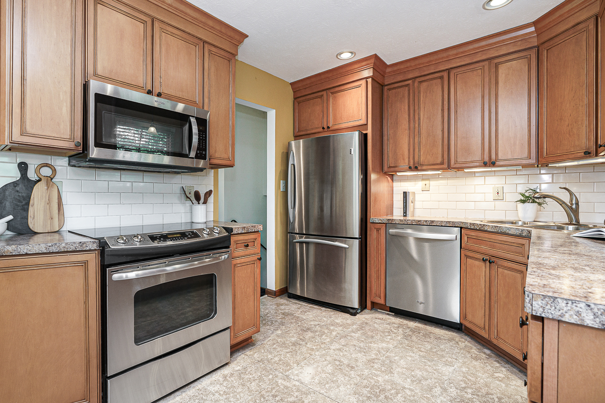 5861 Effingham Rd-20