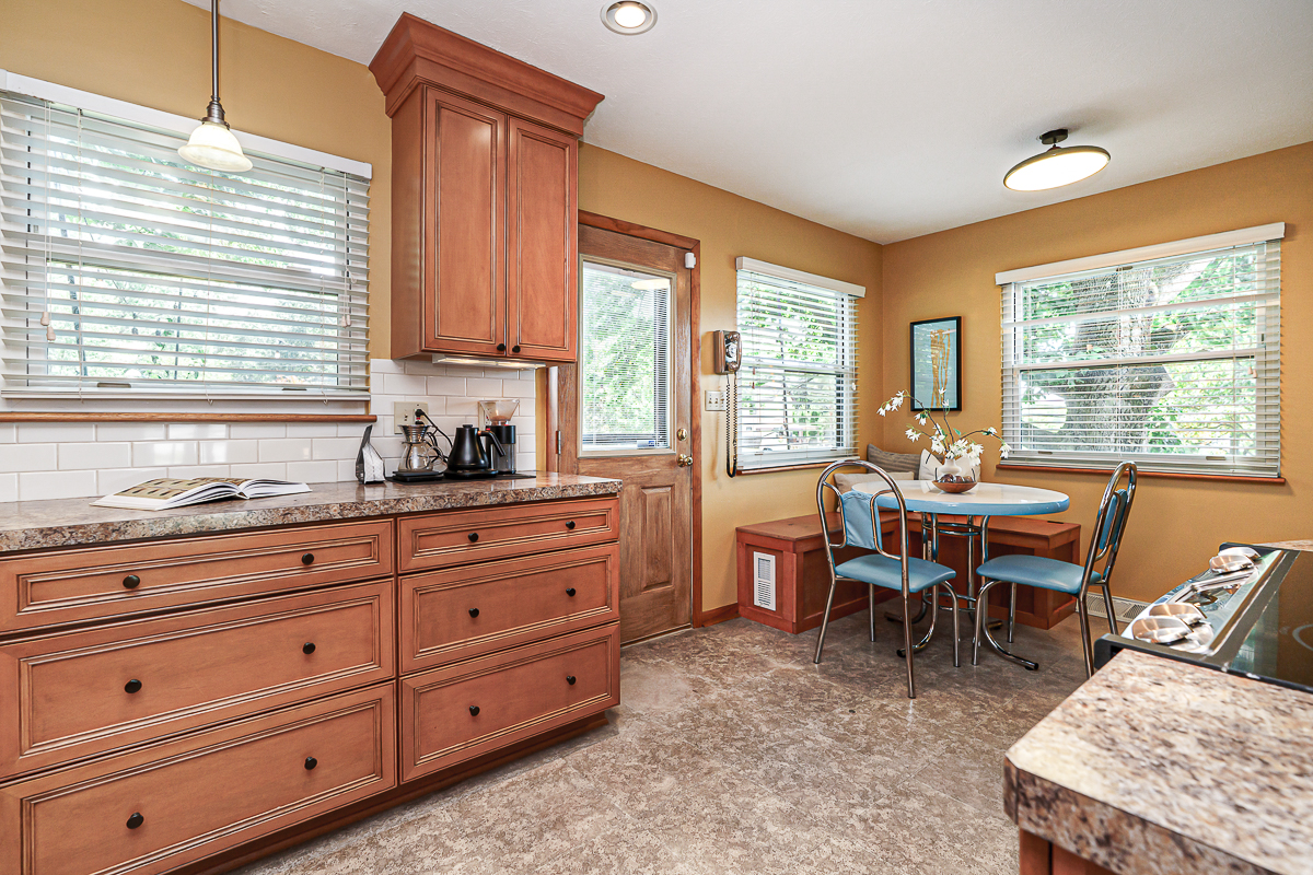 5861 Effingham Rd-21