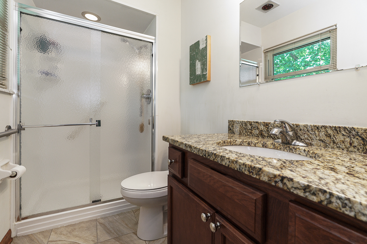 5861 Effingham Rd-40