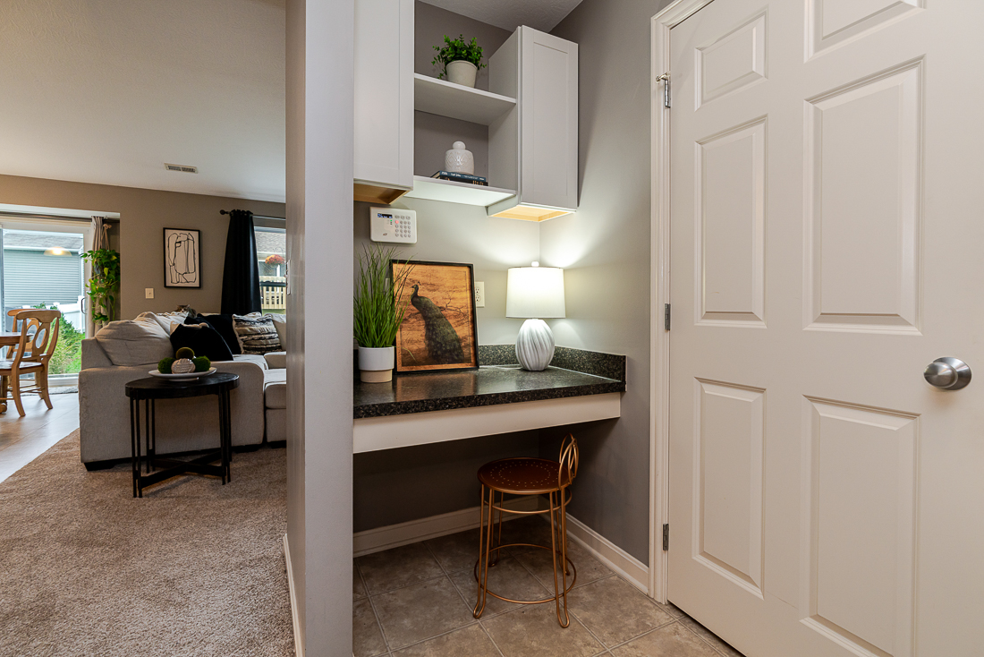 6036 Carlatun Street-30