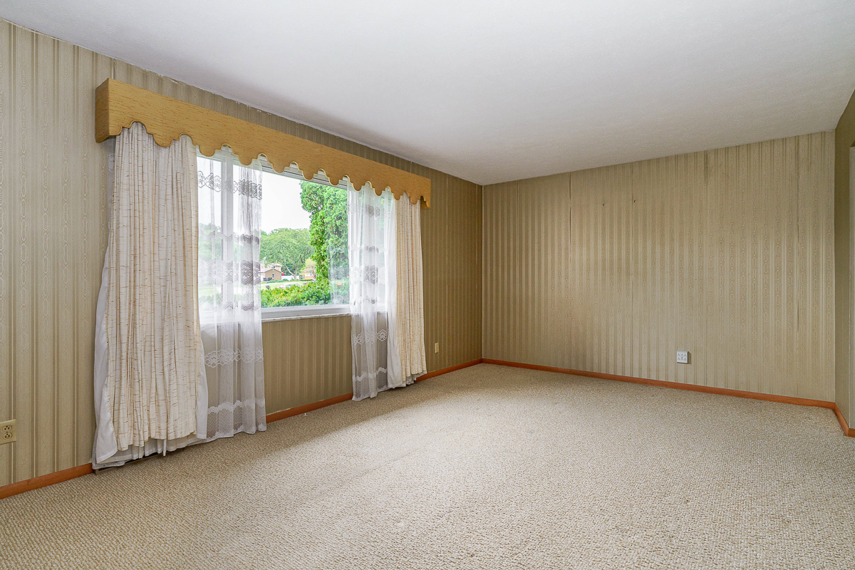 6297 Barberry Hollow-24