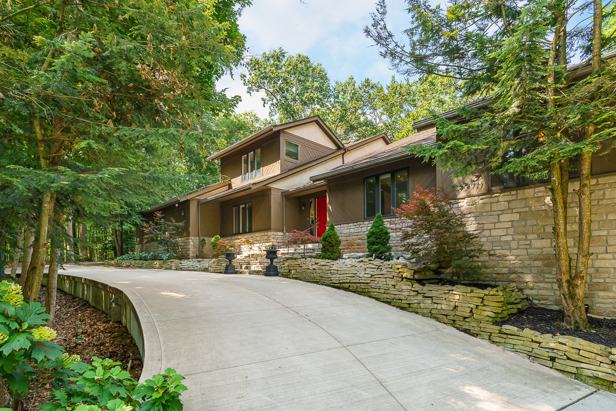 630 Woods Hollow Ln-10