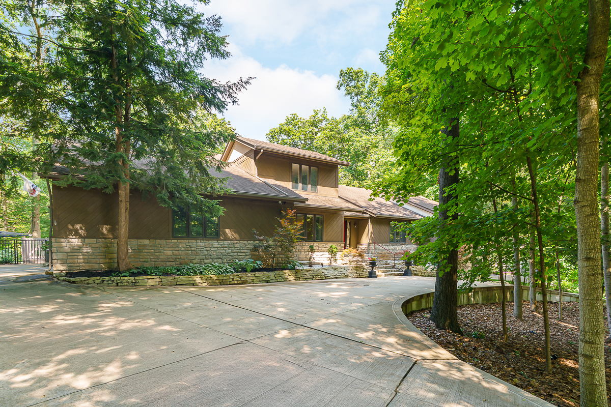 630 Woods Hollow Ln-12