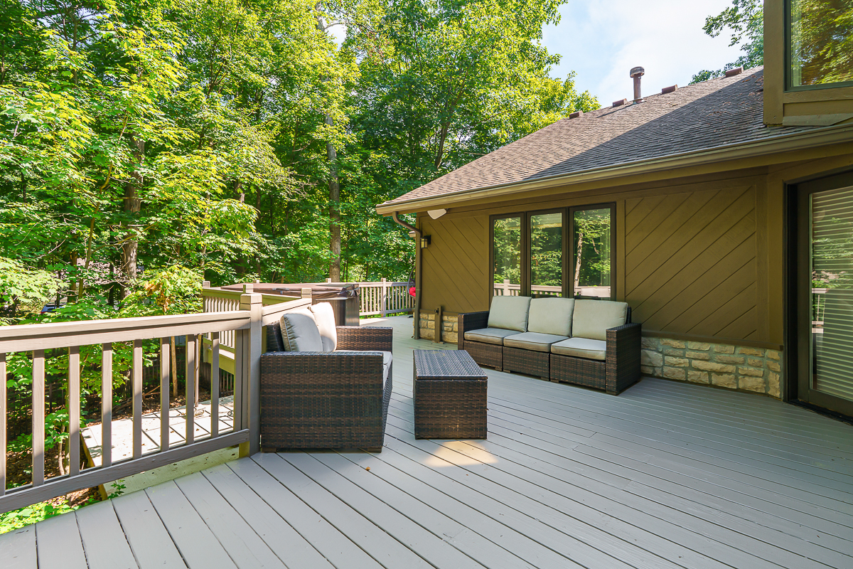 630 Woods Hollow Ln-25