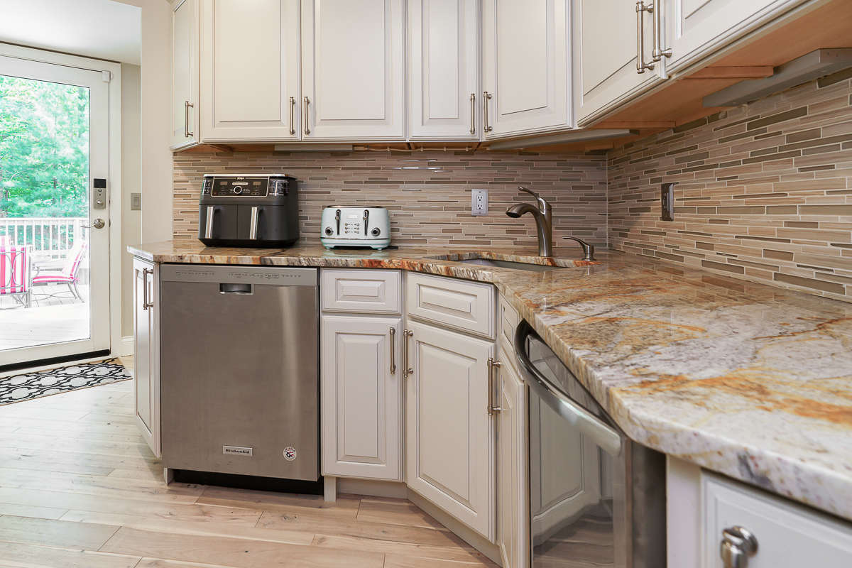 630 Woods Hollow Ln-68