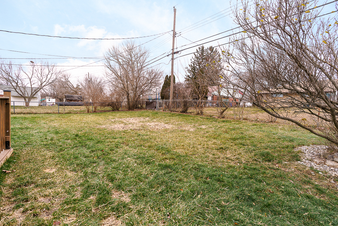 6328 Roselawn Ave-10