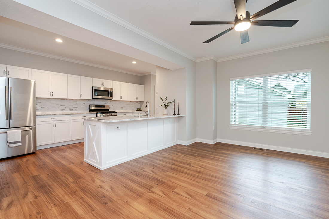 632 e Whittier St-12