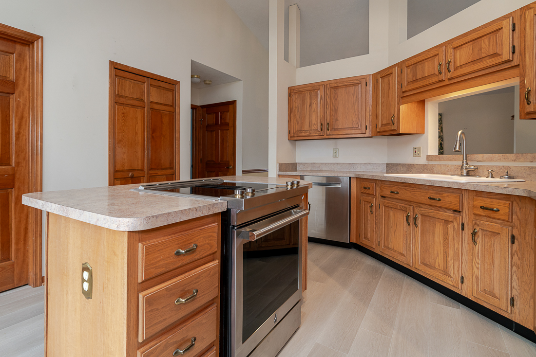 6392 CLAYPOOL Ct--20