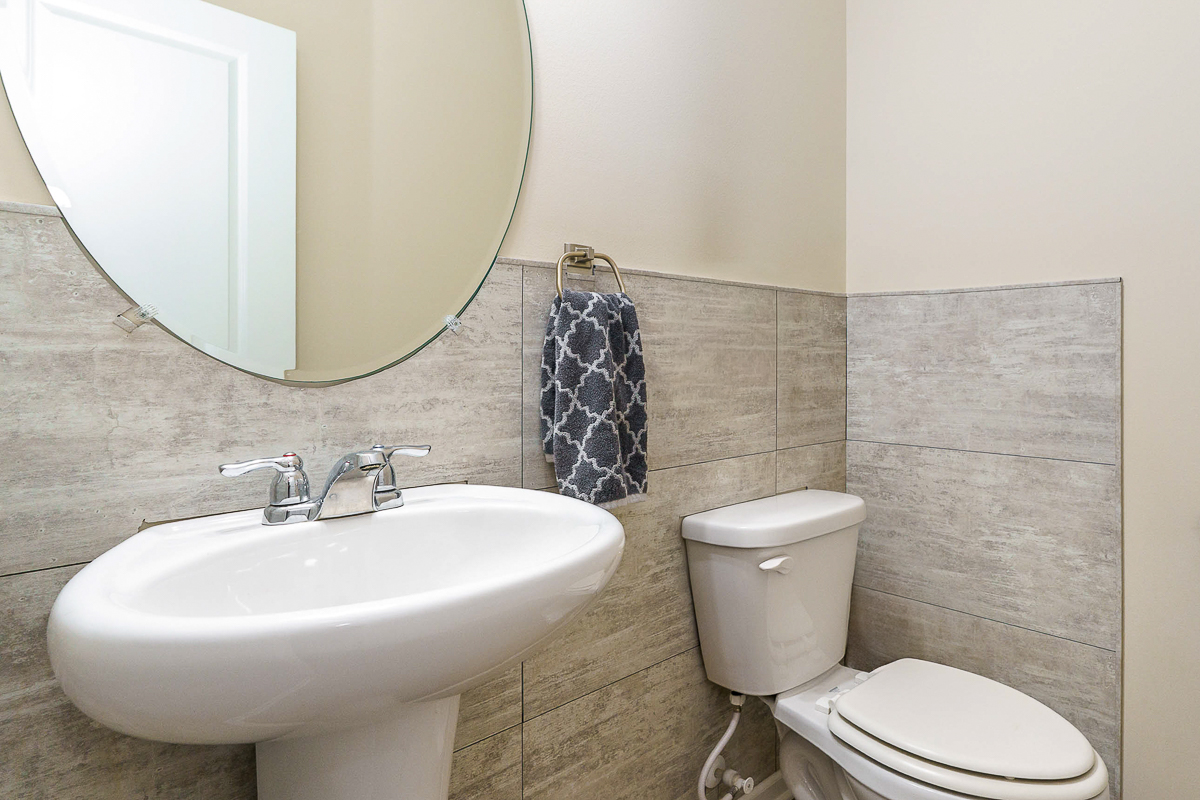 643 Buena Park Dr.-23