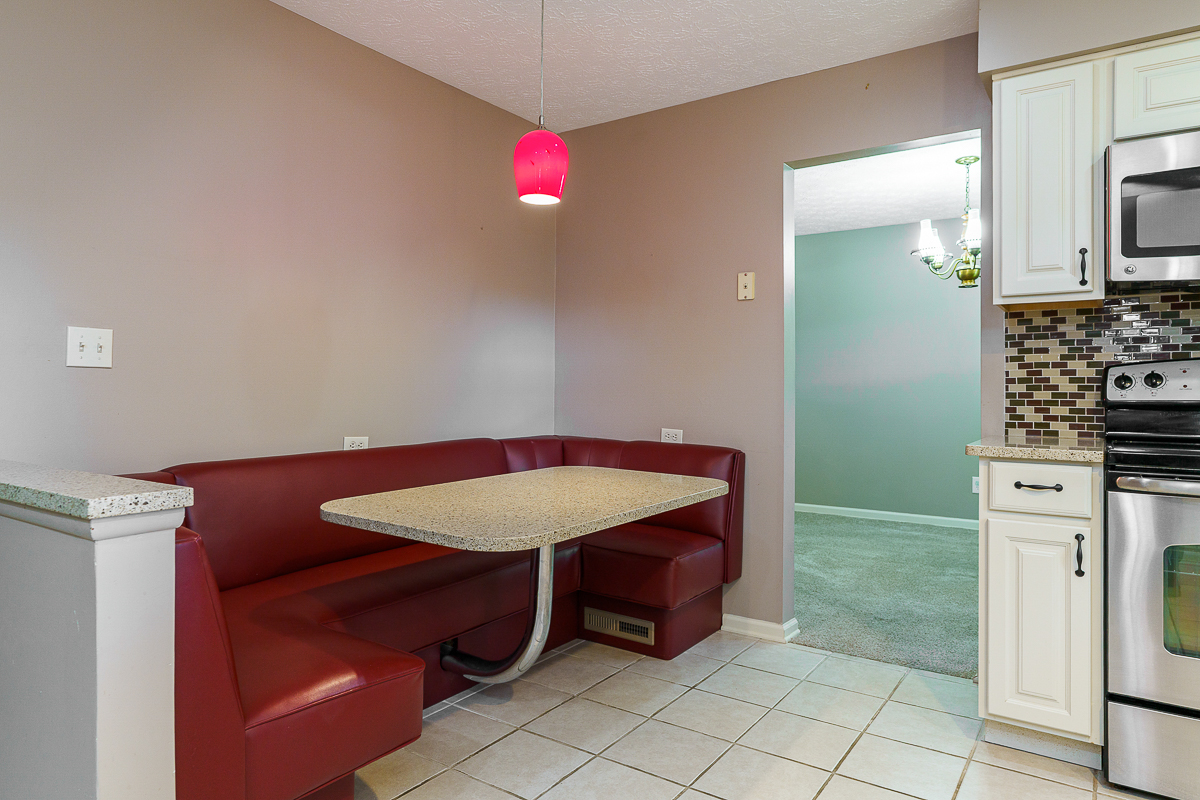 6496 Hearthstone Ave-14