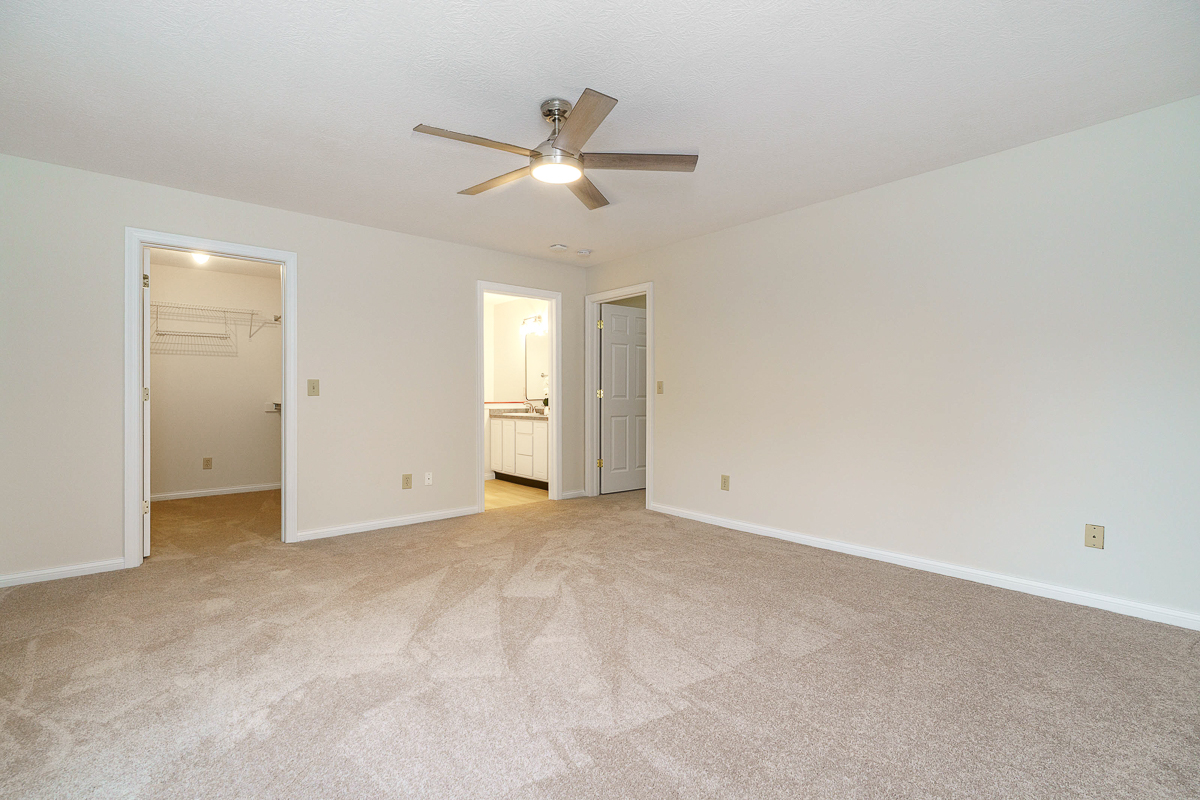 6644 Eastland Ct-37
