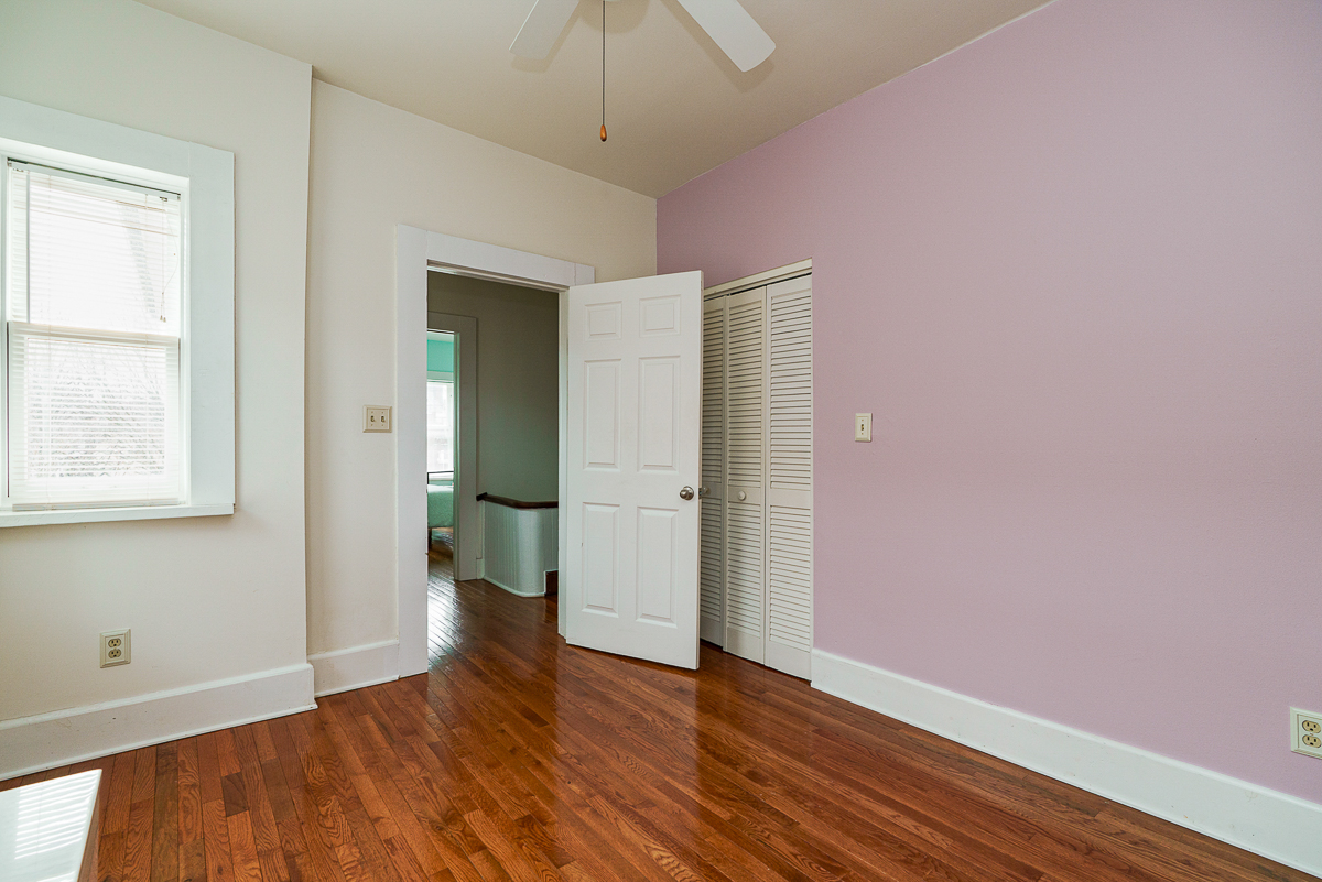 66 E Hubbard Ave-25