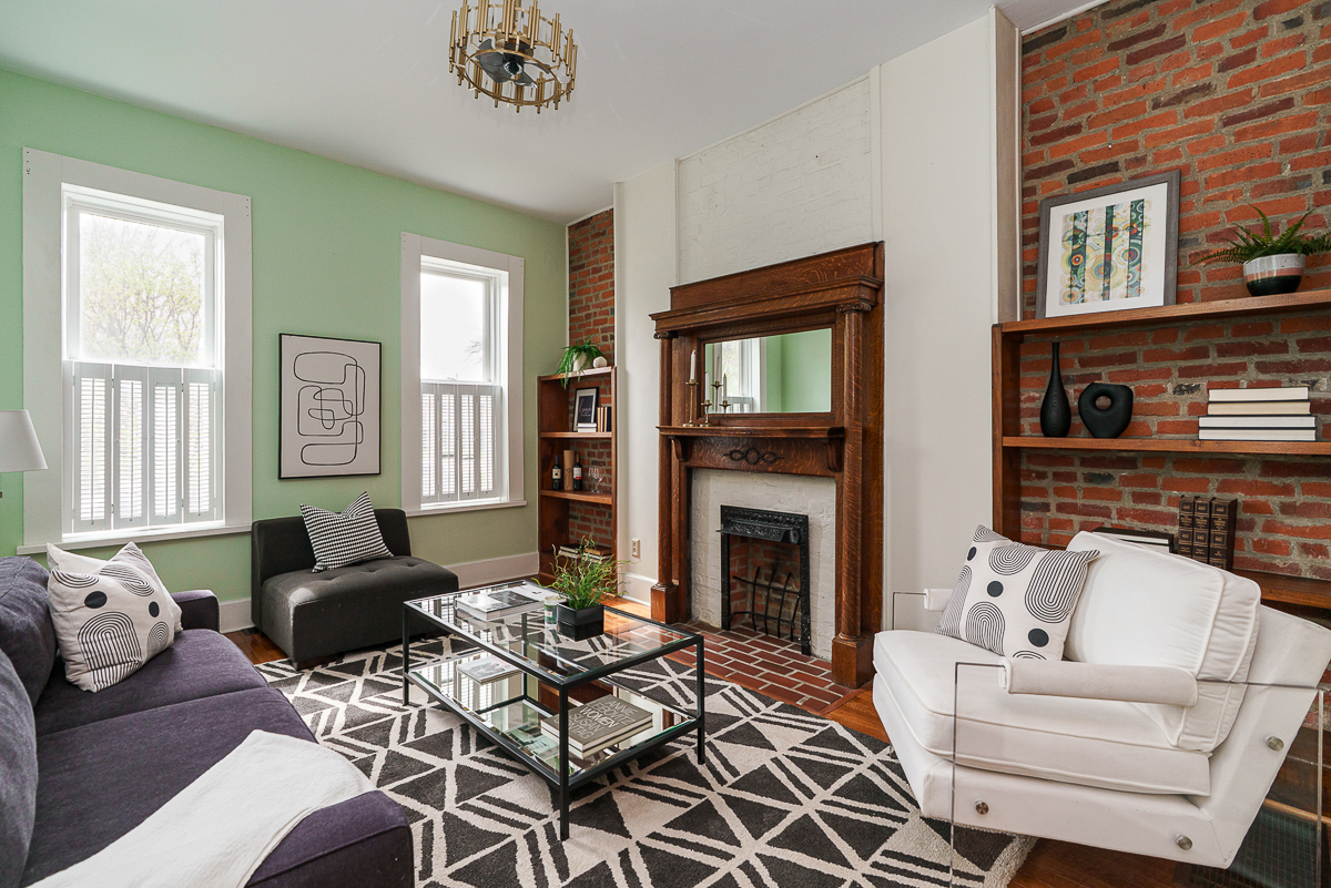 66 E Hubbard Ave-5