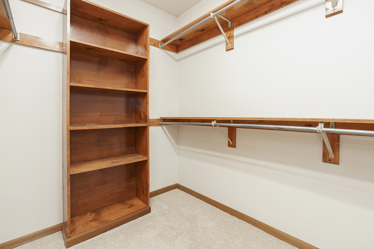 6730 Kensington Way-42