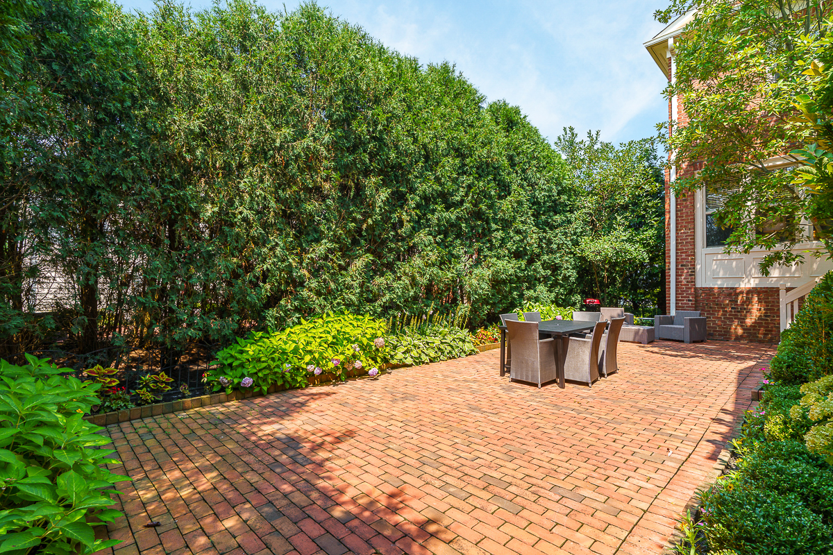 7335 Southfield Rd-5