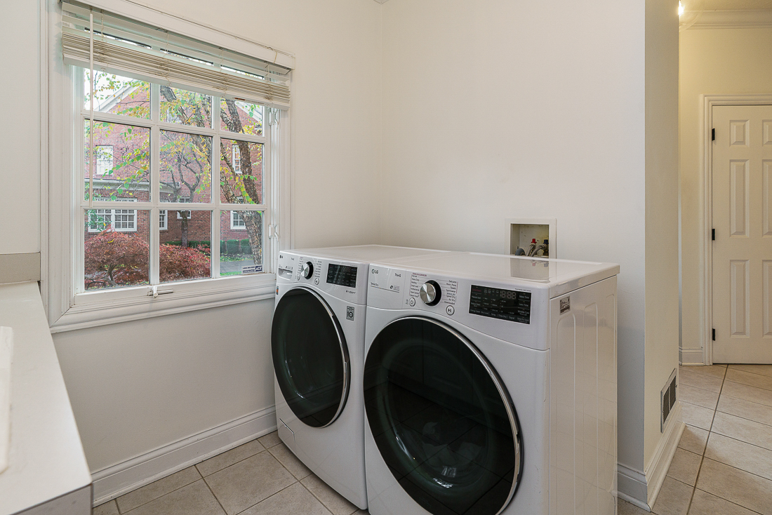 7444 Farmington Close-53