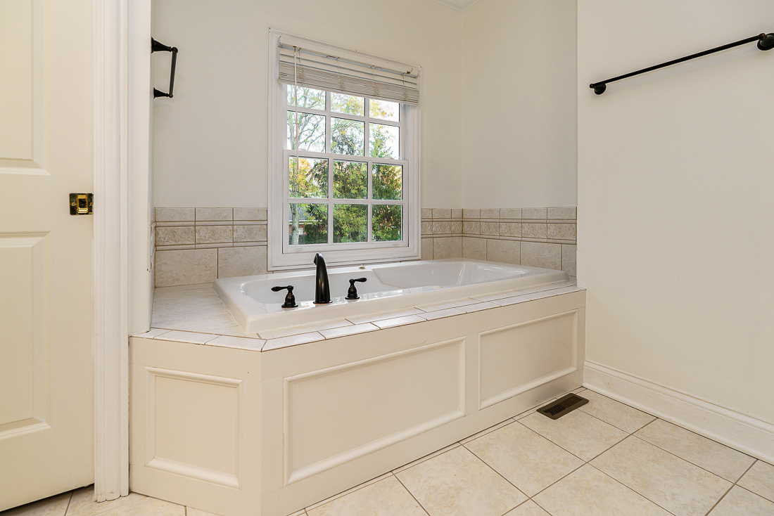 7444 Farmington Close-59