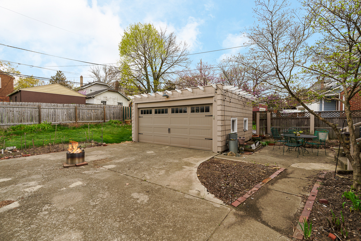 74 e Torrence Rd-5