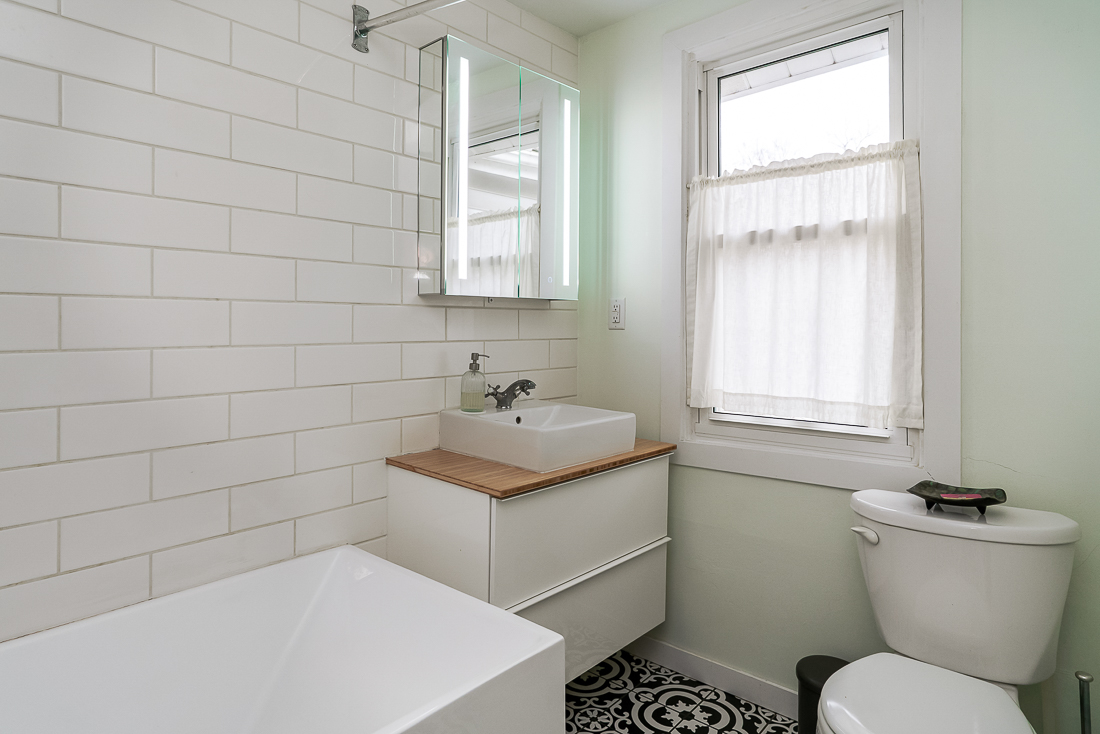 76 e Lakeview Ave-42