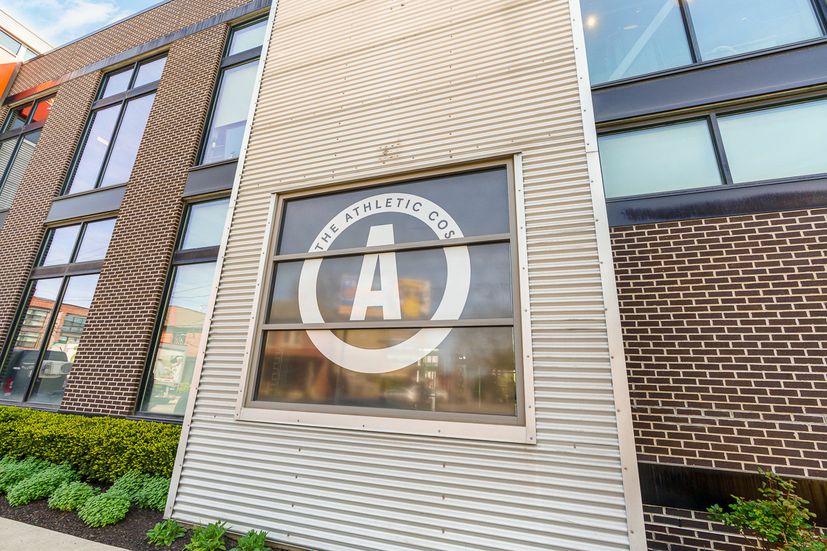 834 Hamlet St-50