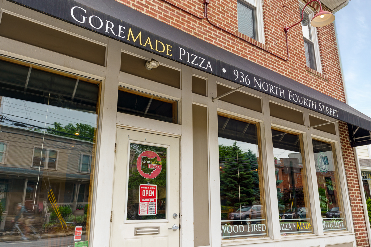 834 Hamlet St-54