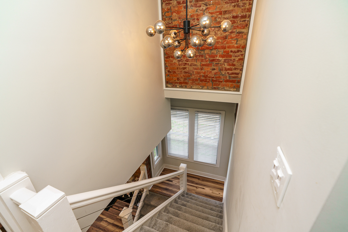 848 Champion Ave-30