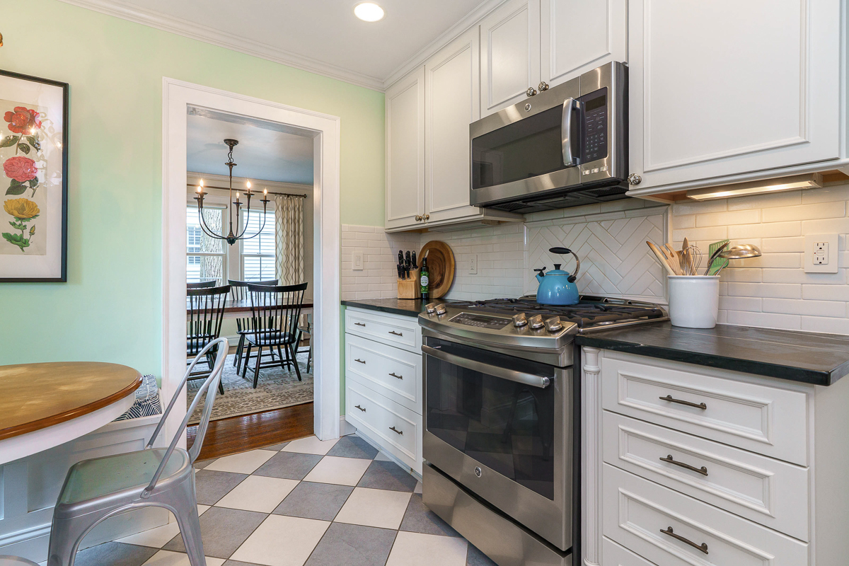 84 N Ardmore Rd-33
