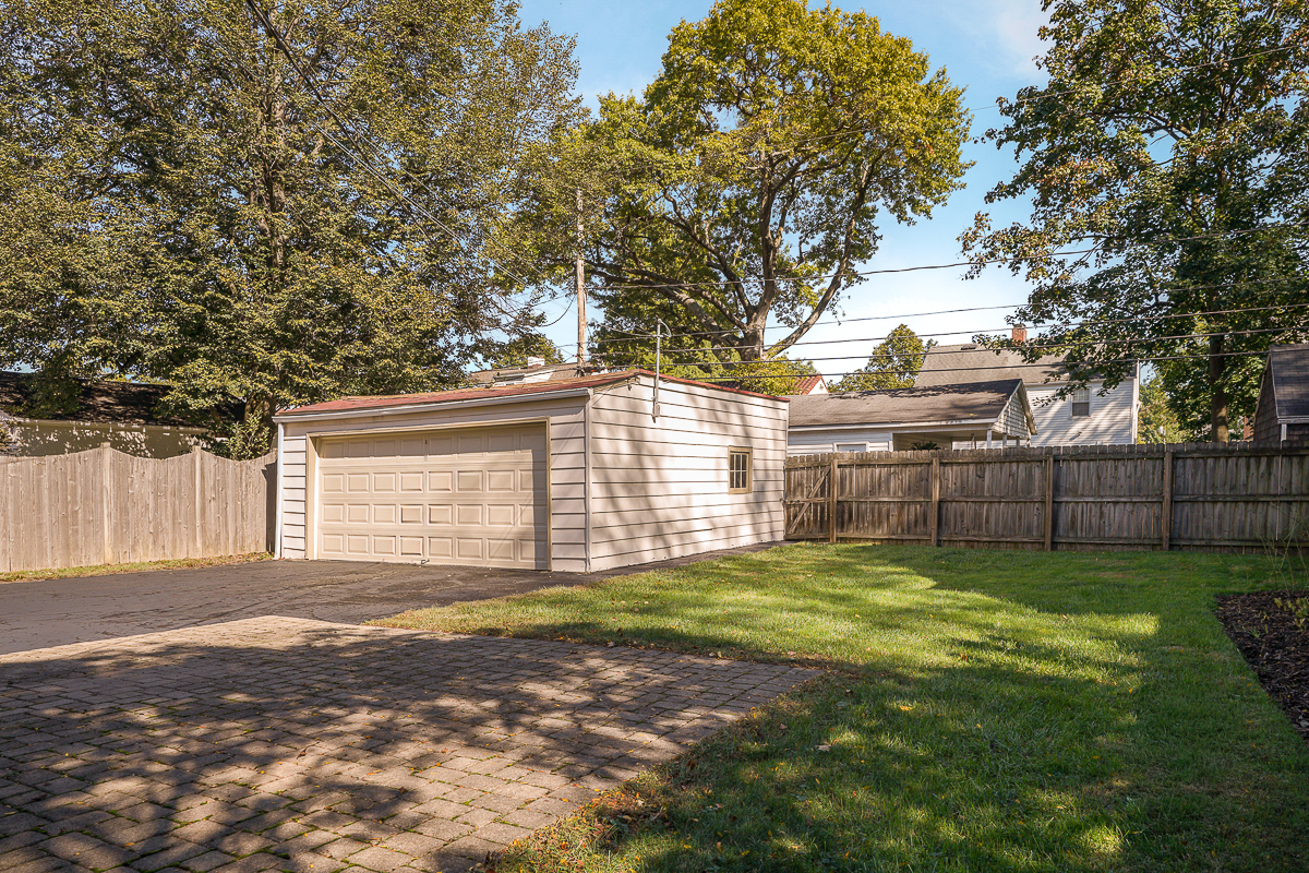 96 N Cassingham Rd-5