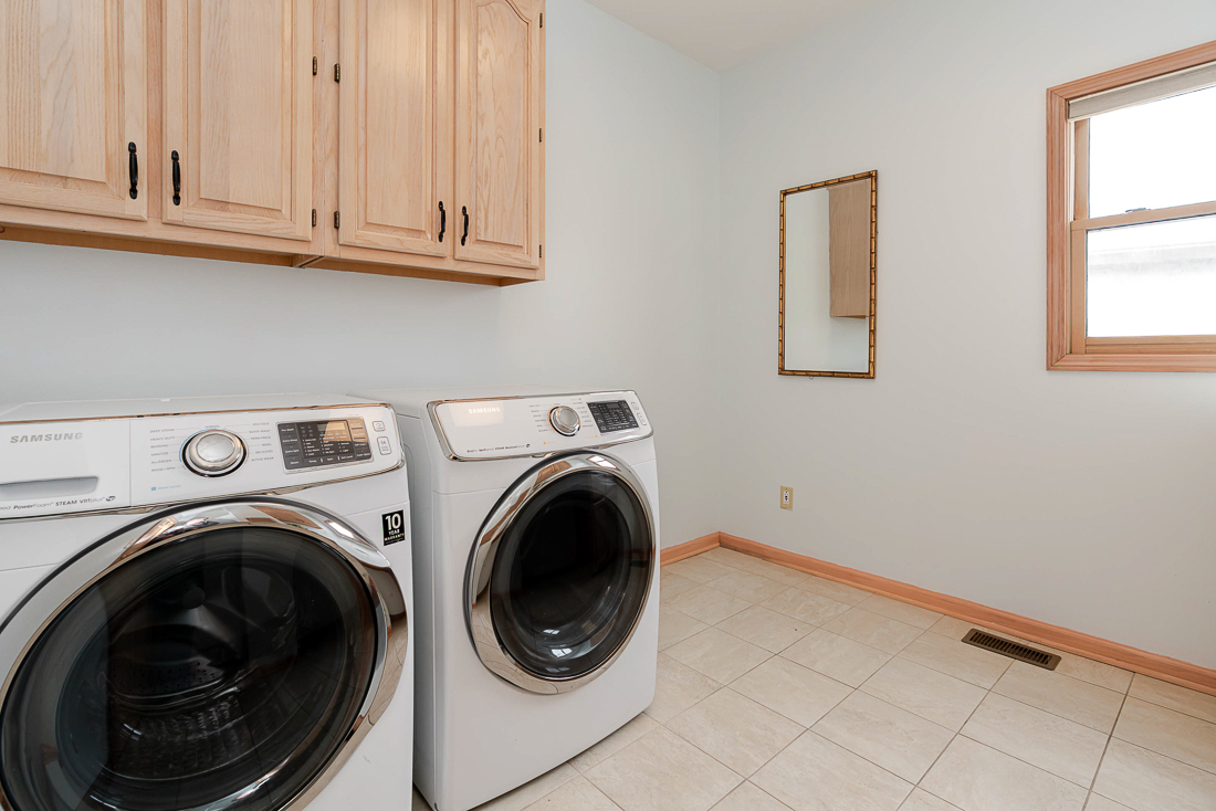 9800 Oxford Circle-18