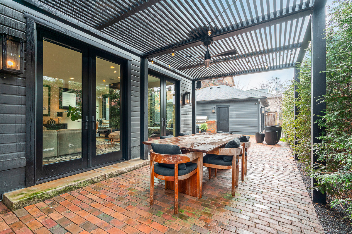 275 e Beck St-8