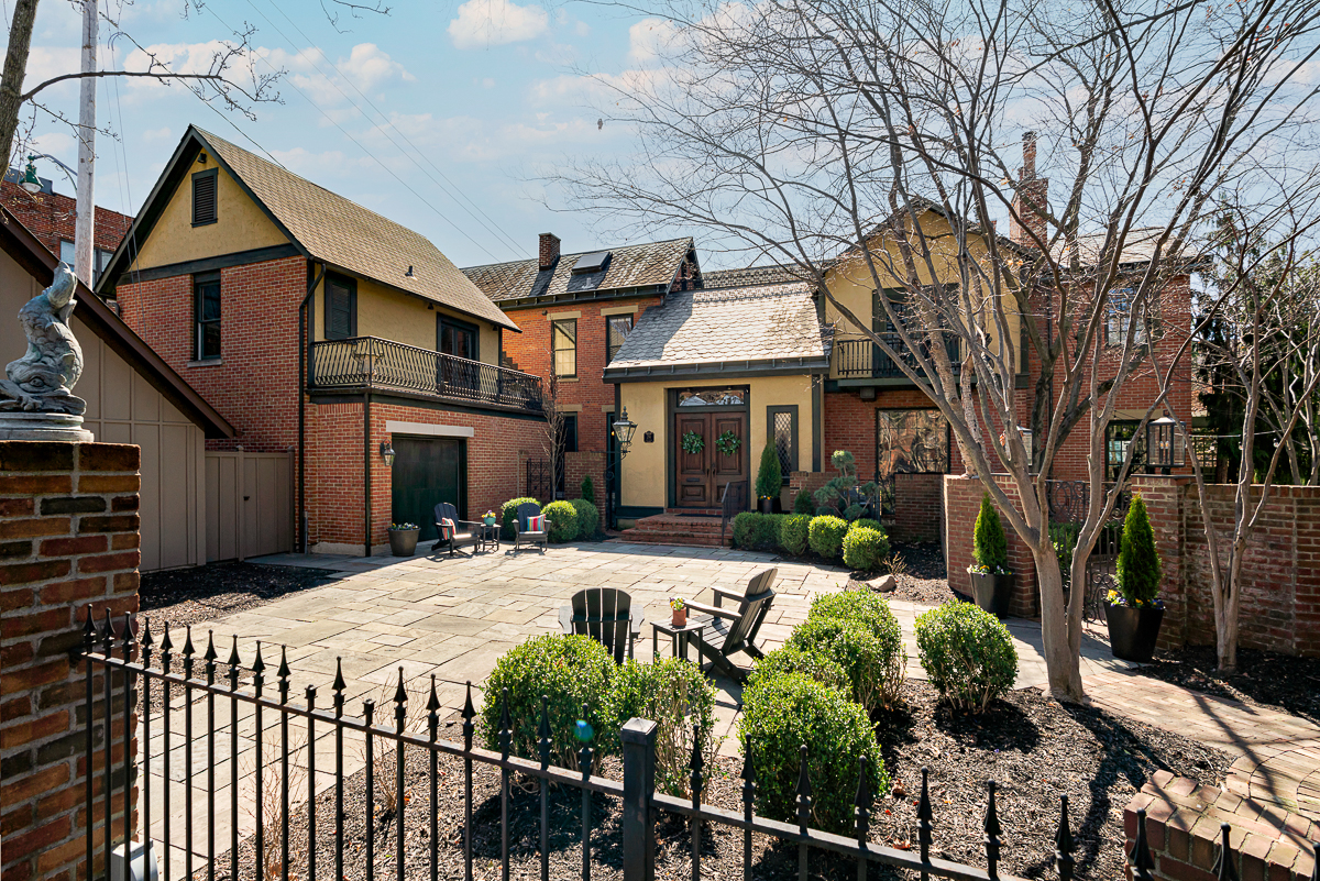 291 E Beck St ext-2