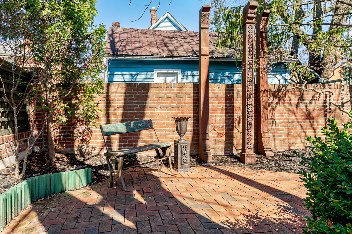 291 E Beck St ext-7