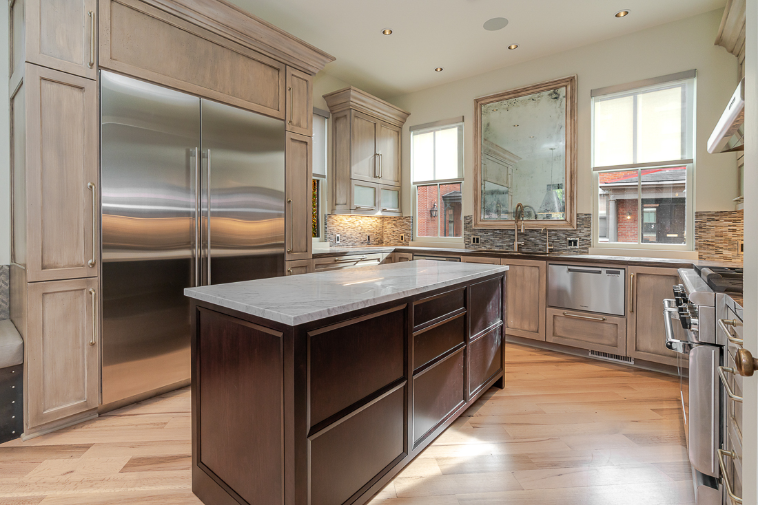 252 E Beck St Kitchen-2