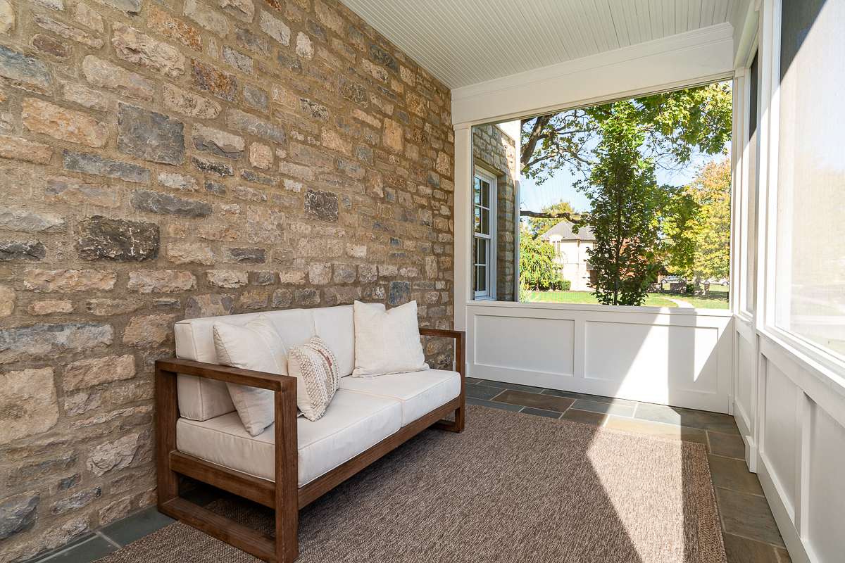 1565 Berkshire Rd.-11