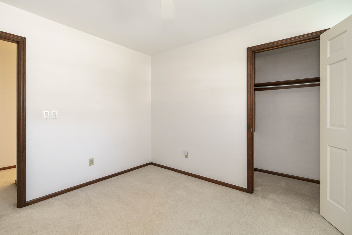988 Danvers Ave-41